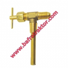 R34656 Mazot Depo Musluu - John Deere